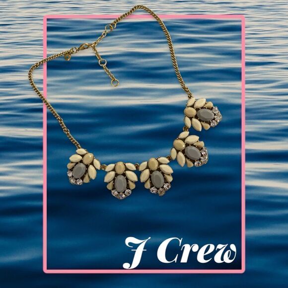 J Crew White/Grey Rhinstones Crystals Cluster Statement Necklace -
